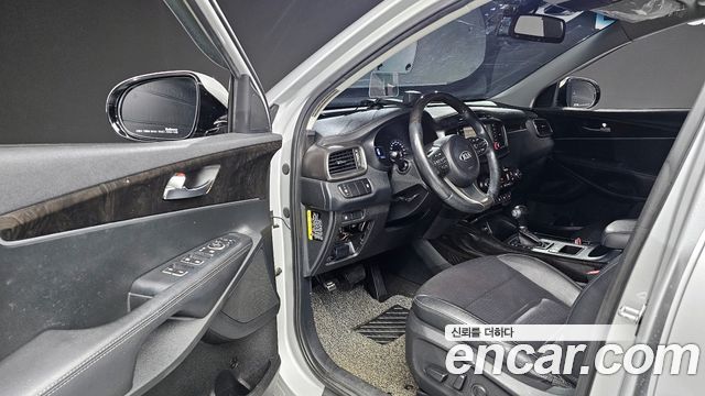 Kia Sorento 2016 — photo 10