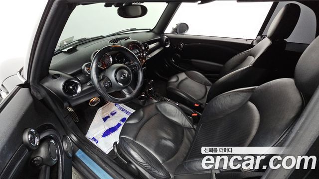 Mini Cooper Convertible 2015 — photo 7