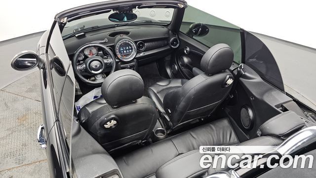 Mini Cooper Convertible 2015 — photo 19