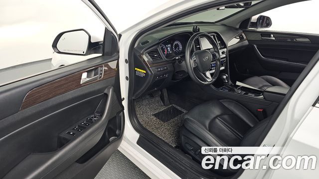 Hyundai Sonata 2019 — photo 11