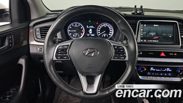 Hyundai Sonata 2019 — photo 13