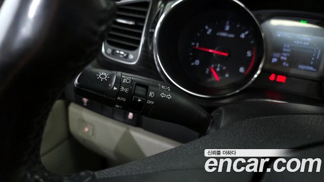Kia Canival 2020 — photo 16