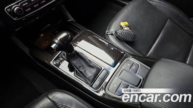 Kia K7 2013 — photo 9