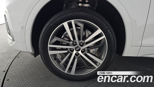 Audi Q5 2021 — photo 5