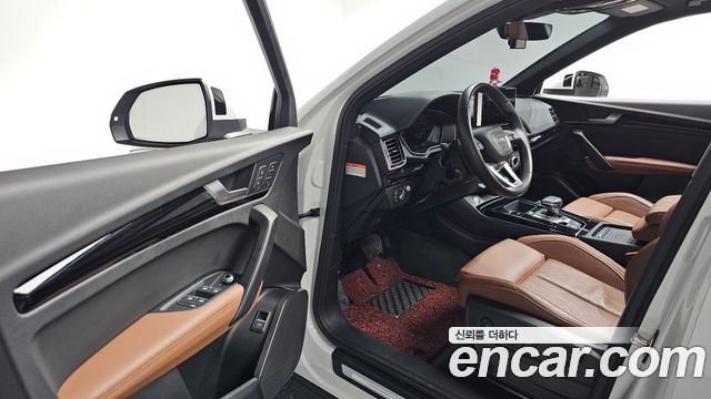 Audi Q5 2021 — photo 10