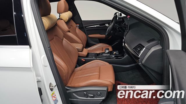 Audi Q5 2021 — photo 11