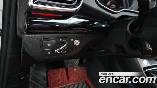 Audi Q5 2021 — photo 18