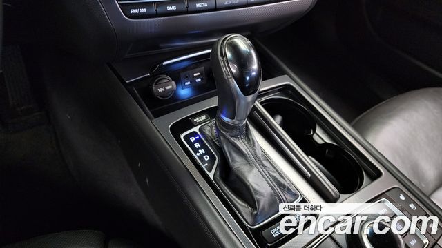 Hyundai Genesis 2015 — photo 9