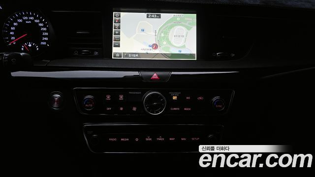 Kia K7 2019 — photo 16