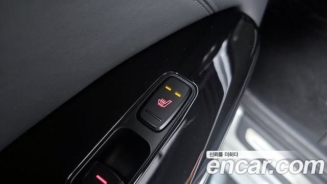 Kia K7 2019 — photo 19