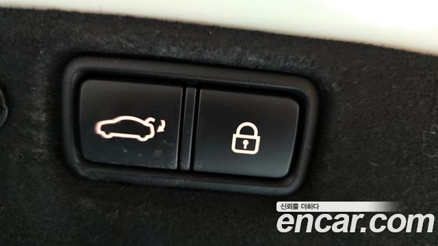 Kia K7 2019 — photo 20