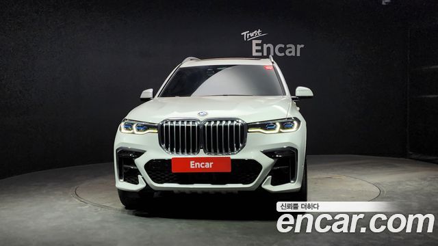 BMW X7 2021 — photo 3