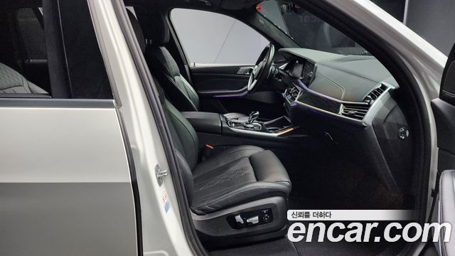 BMW X7 2021 — photo 10