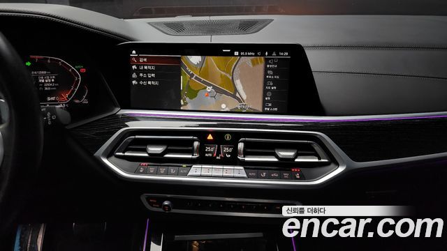 BMW X7 2021 — photo 14
