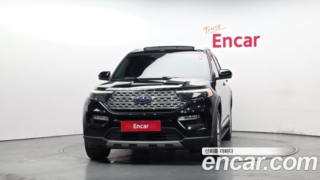 Ford Explorer 2022 — photo 3