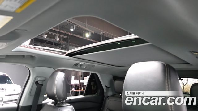 Ford Explorer 2022 — photo 18