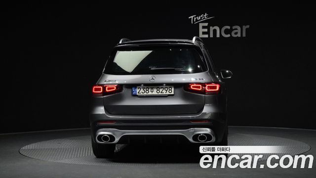 Mercedes-Benz GLB-Class 2022 — photo 4