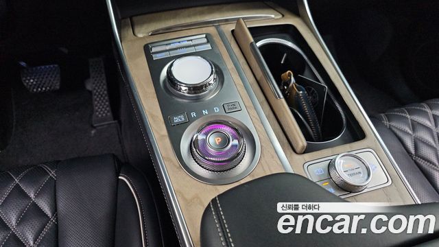 Genesis GV80 2023 — photo 9