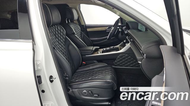 Genesis GV80 2023 — photo 11