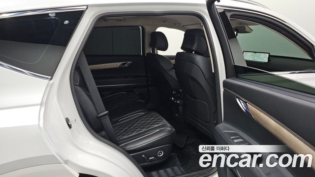 Genesis GV80 2023 — photo 13