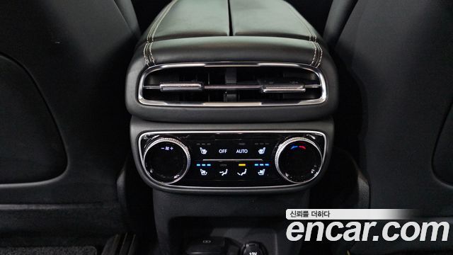 Genesis GV80 2023 — photo 19