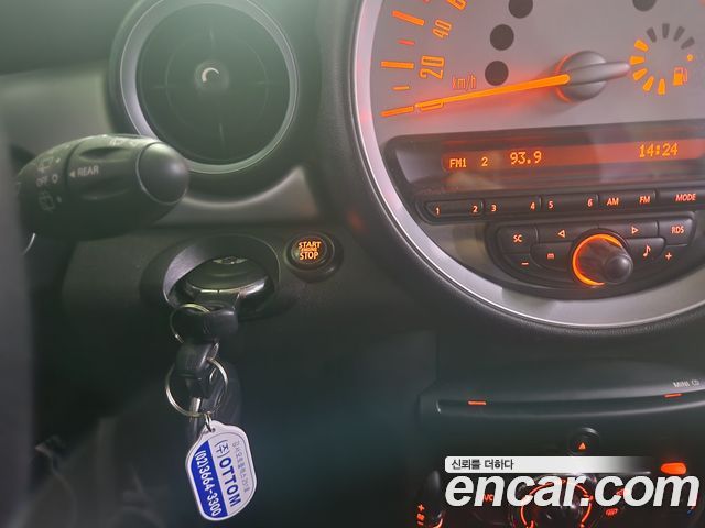 Mini Cooper 2013 — photo 11