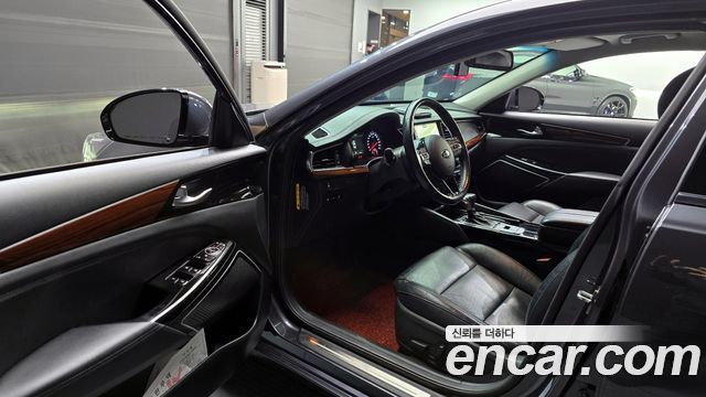 Kia K7 2017 — photo 10