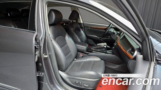 Kia K7 2017 — photo 12