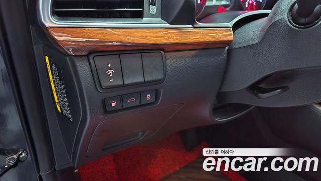 Kia K7 2017 — photo 14