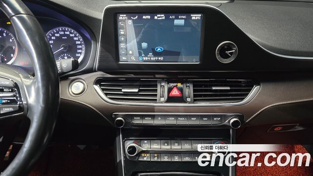 Hyundai Grandeur 2018 — photo 15