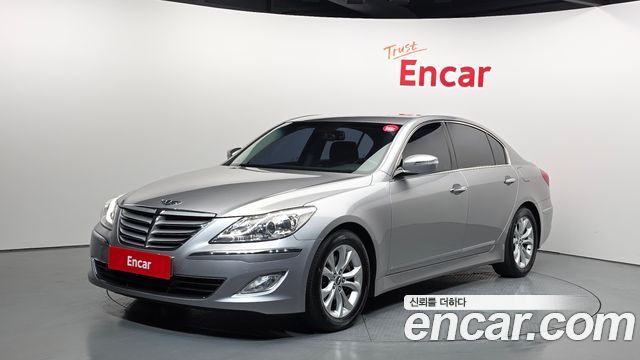 Hyundai Genesis 2012 — photo 1