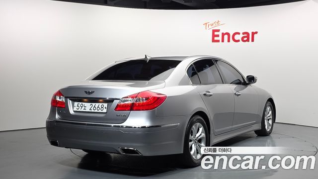 Hyundai Genesis 2012 — photo 2