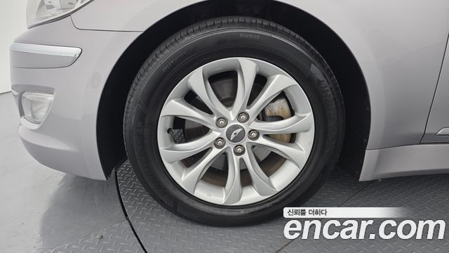 Hyundai Genesis 2012 — photo 5