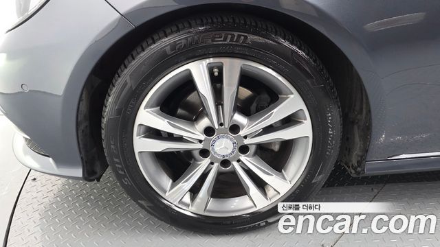 Mercedes-Benz E-Class 2015 — photo 5