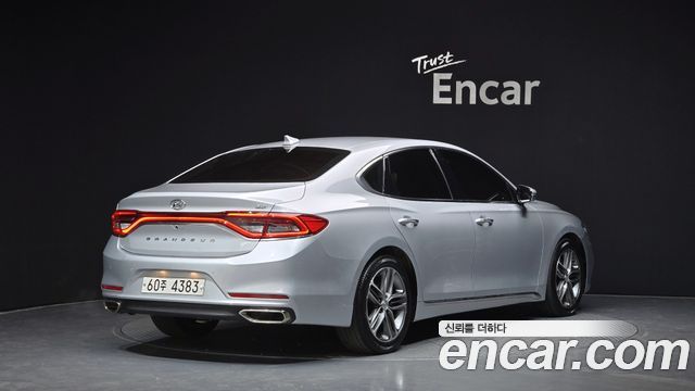 Hyundai Grandeur 2017 — photo 2
