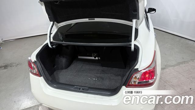 Nissan Altima 2013 — photo 20