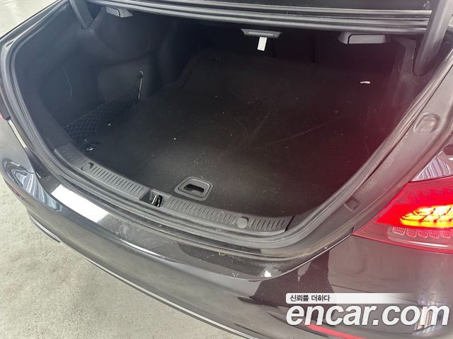 Mercedes-Benz E-Class 2023 — photo 16