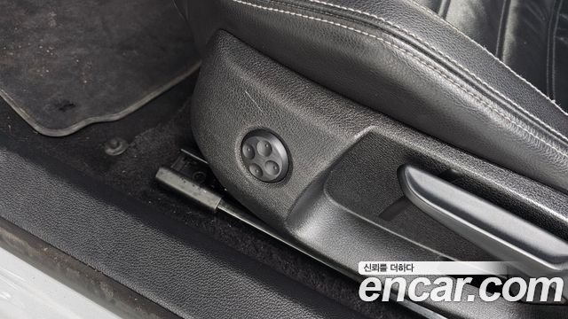 Volkswagen Scirocco 2014 — photo 16