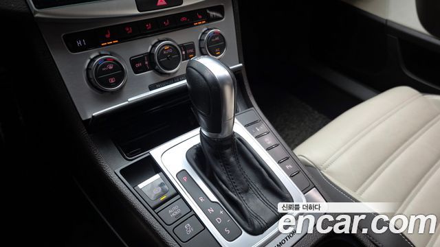Volkswagen CC 2015 — photo 9