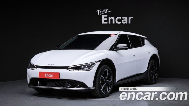 Kia EV6 2023 — photo 1