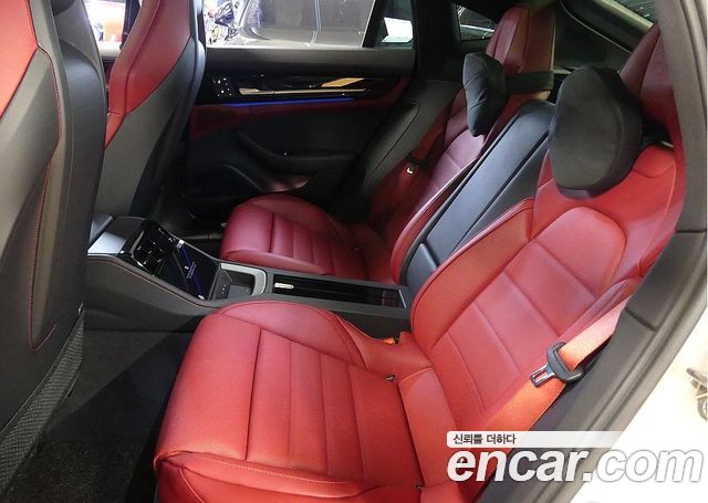 Porsche Panamera 2025 — photo 17