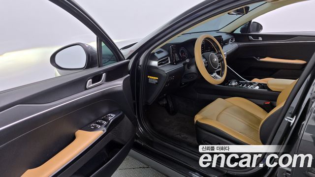 Kia K5 2020 — photo 10
