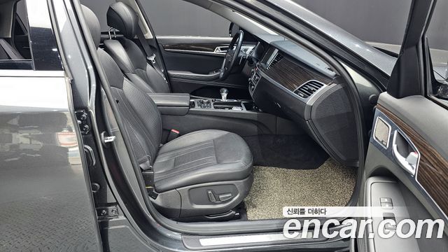 Genesis G80 2019 — photo 11