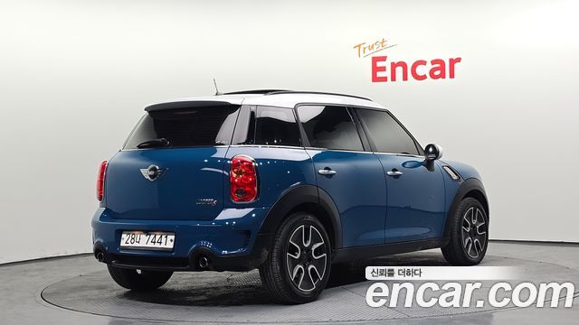Mini Countryman 2011 — photo 2