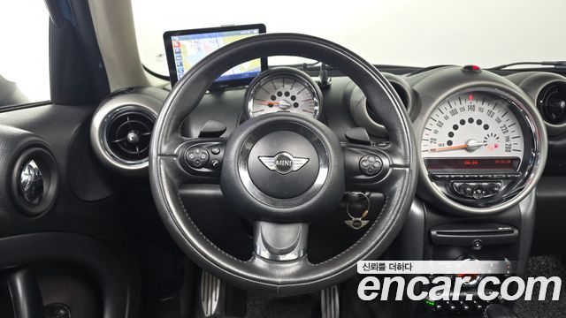 Mini Countryman 2011 — photo 14