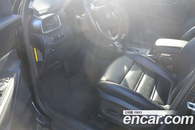 Kia Sorento 2016 — photo 10