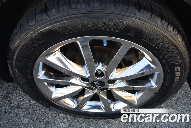 Kia Sorento 2016 — photo 17