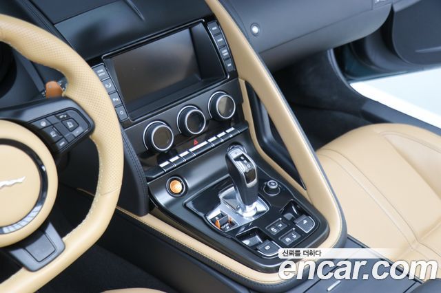 Jaguar F-TYPE 2015 — photo 13