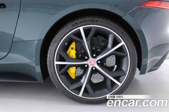 Jaguar F-TYPE 2015 — photo 19