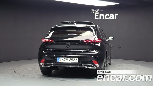 Peugeot 308 2022 — photo 4